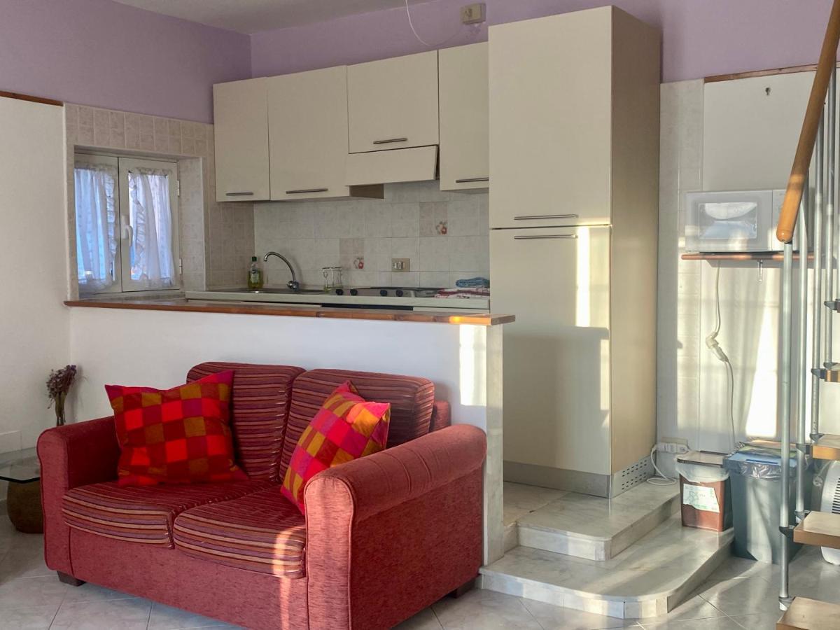 Apartment Tirreno Тирренія Екстер'єр фото