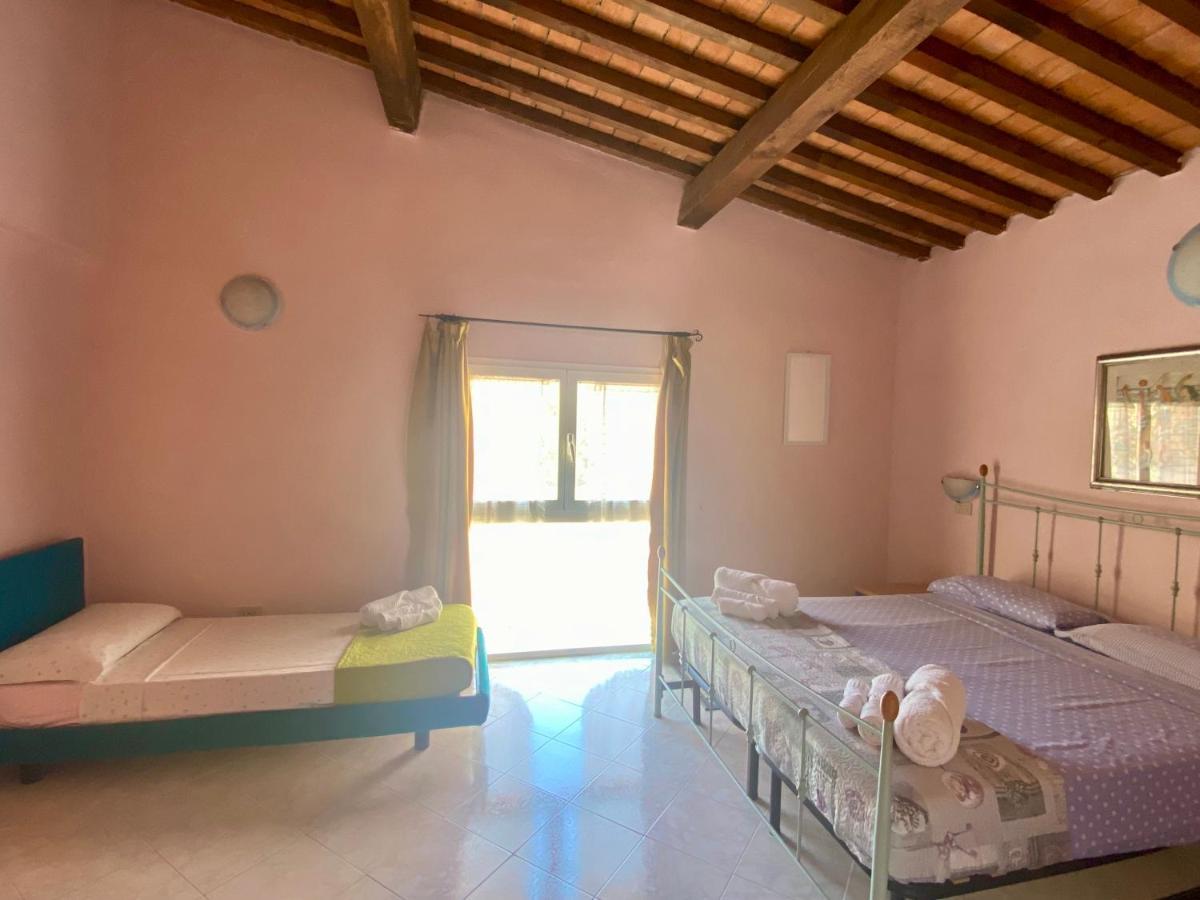 Apartment Tirreno Тирренія Екстер'єр фото