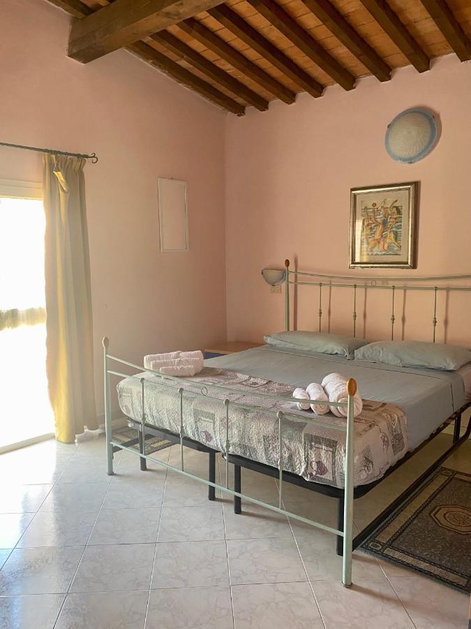 Apartment Tirreno Тирренія Екстер'єр фото