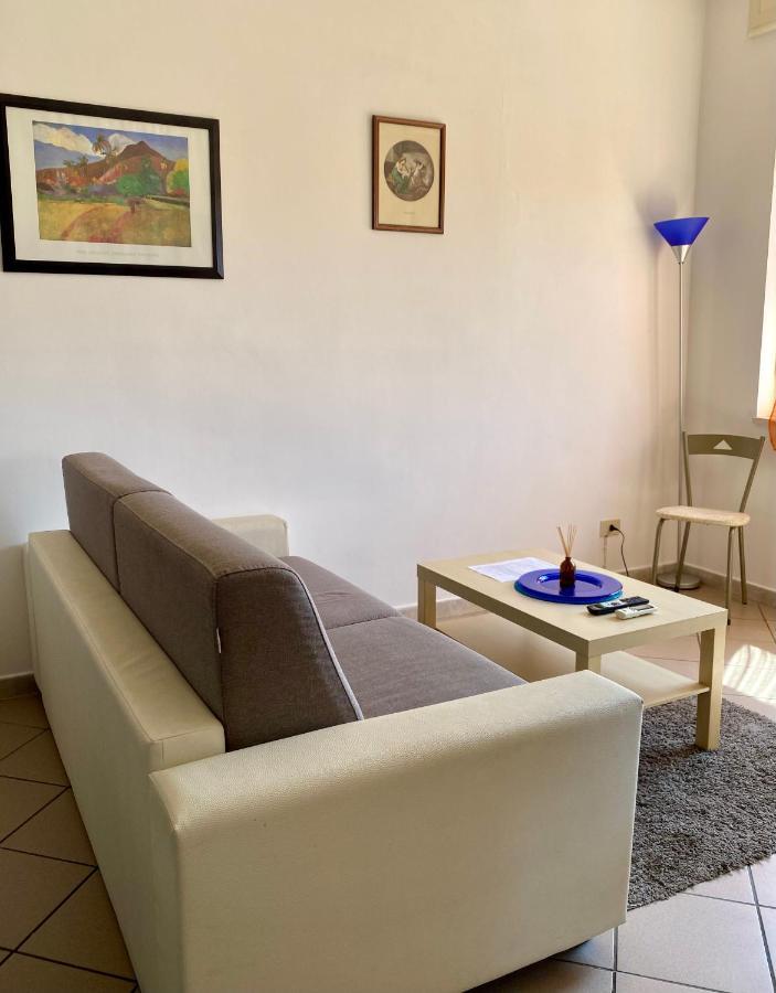 Apartment Tirreno Тирренія Екстер'єр фото