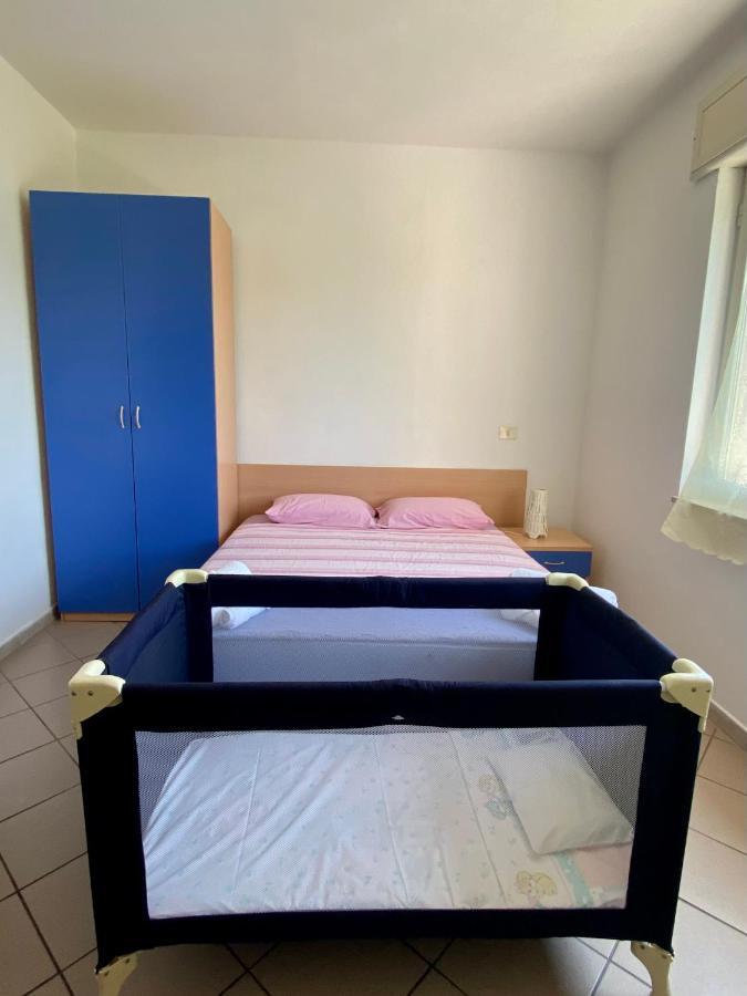 Apartment Tirreno Тирренія Екстер'єр фото