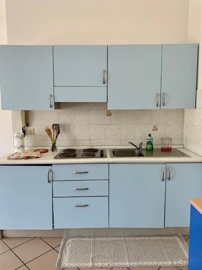 Apartment Tirreno Тирренія Екстер'єр фото